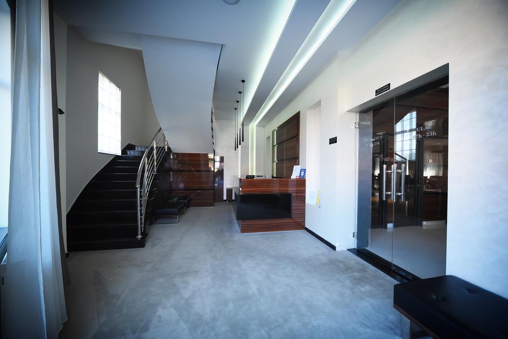 Garni Uni Elita Lux Hotel Ni المظهر الخارجي الصورة